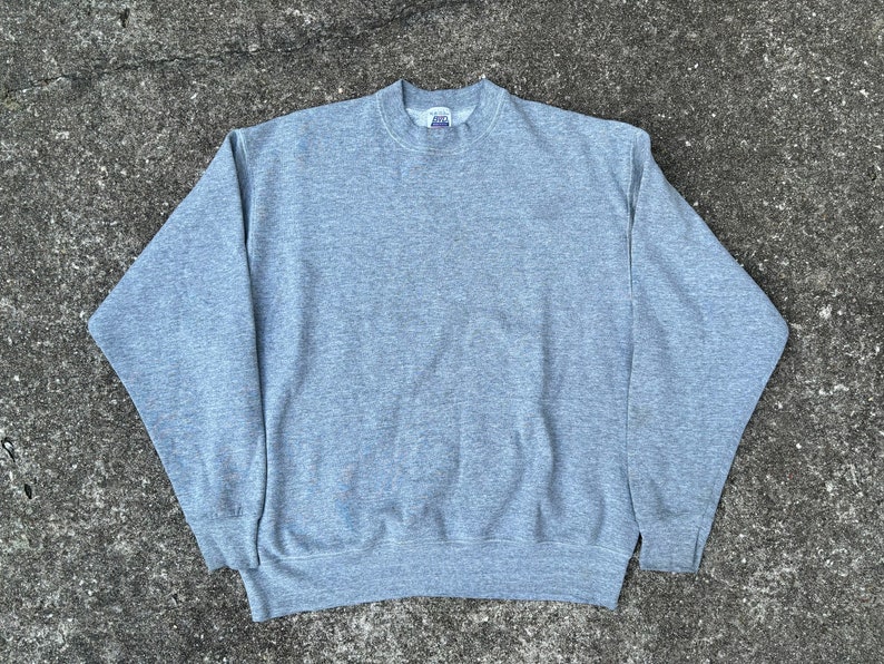 Vintage 90’s Grey Blank Sweatshirt Size XL by BVD image 1