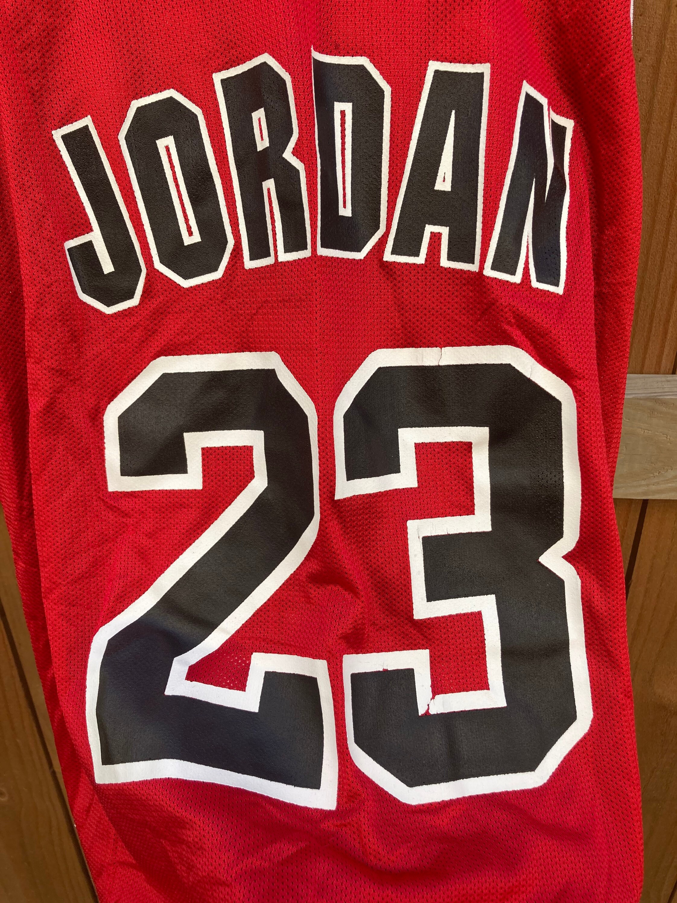 Men's Chicago Bulls Jordan 23 Retro Jersey Old English Faded Nba Black Red  Basketball Edition Shirt