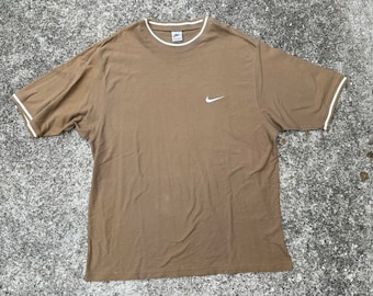 Vintage 90-tals Nike brun skjorta storlek XXL