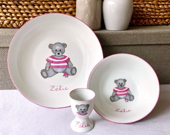 Ensemble vaisselle de naissance ou de baptême personnalisé Ourson Bleu 3 articles, porcelaine peint main en France pour bébé