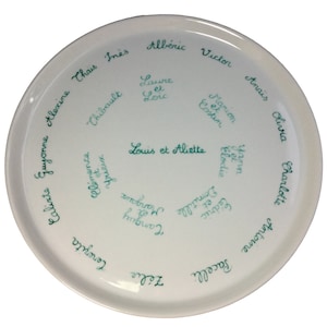 Wedding Anniversary Gift: Hand Painted Porcelain Pie Dish with All the First Names of a Family