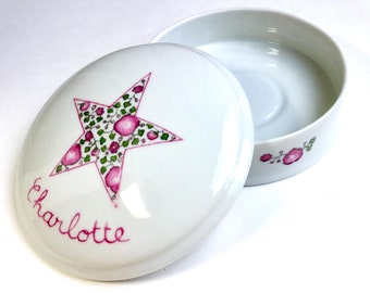 Boîte à bijoux pour jeune fille, cadeau de baptême ou de Première Communion personnalisée étoile liberty rose en porcelaine peinte à la main