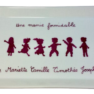 plat à cake personnalisé Silhouettes d'enfants dune famille en porcelaine peint à la main, cadeau pour grand-père ou grand-mère image 7