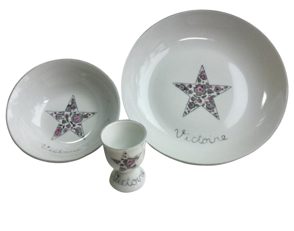 Ensemble Vaisselle Personnalisée de Naissance ou Baptême en Porcelaine Pour Enfant Liberty Gris Pein