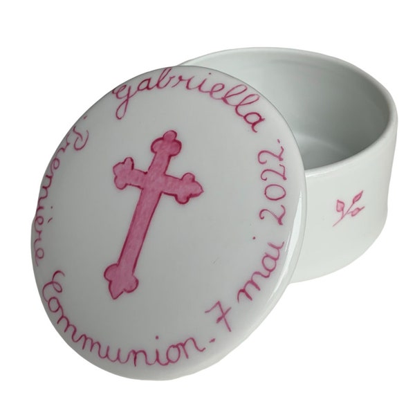 Boîte à bijoux personnalisée , pour médaille de baptême d'un enfant, en porcelaine peint main