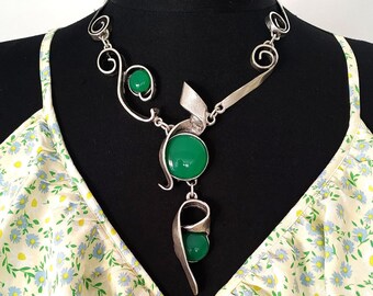 Long abstract green acrylic cabachon necklace silver plated antique look colier adjustable lenght necklace