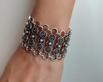 Antieke Turkse armband, verzilverd, Ottomaanse sieraden, grote ronde zilveren armband