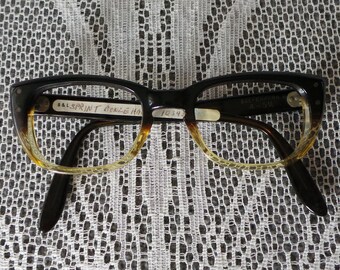 Vintage BAUSCH & LOMB Two Tone HORNRIM Eyeglass Frames