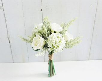 bridesmaid simple bouquets