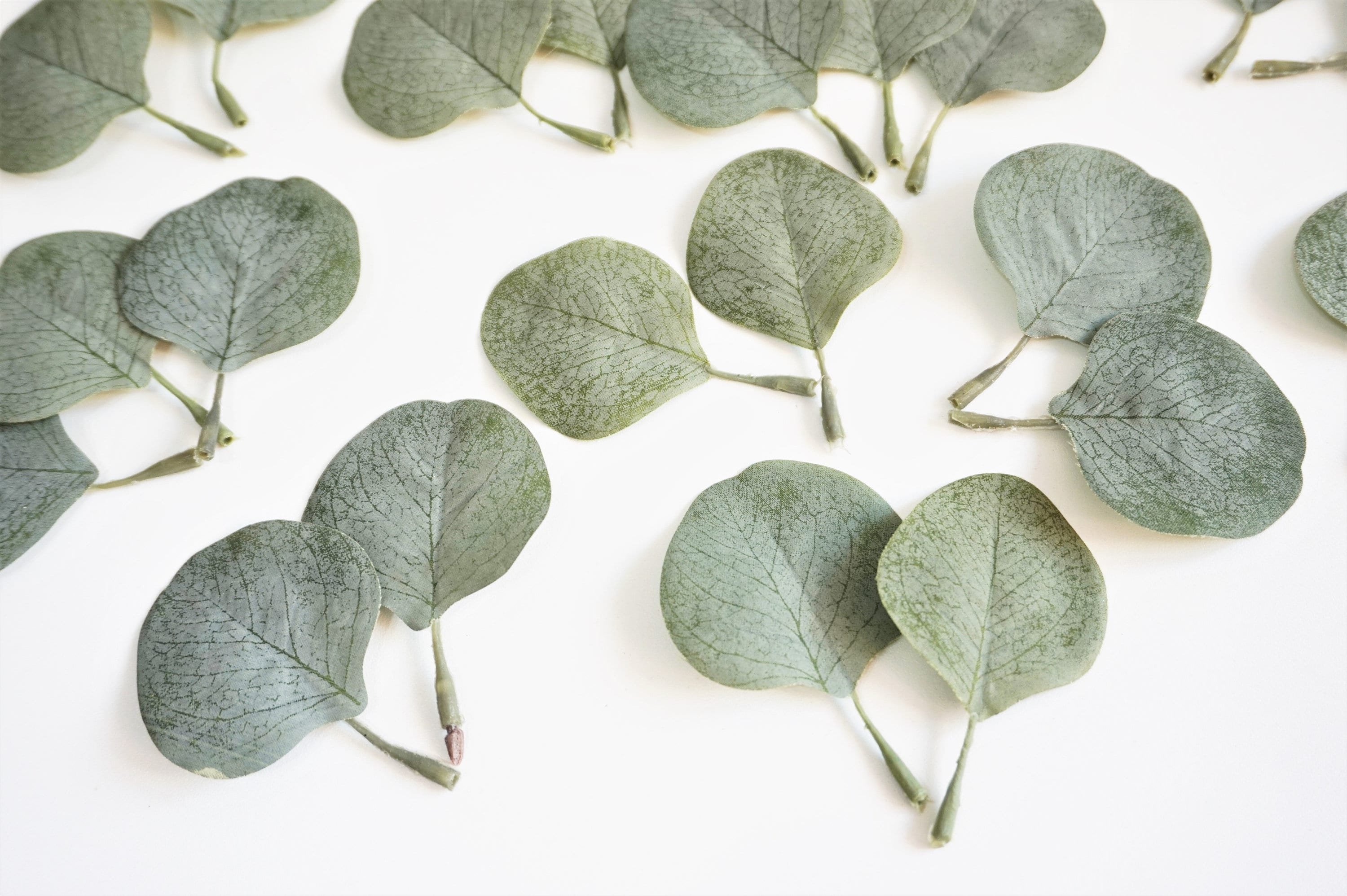 25 Pieces Eucalyptus Leaf, Artificial Eucalyptus, Faux Eucalyptus, Cupcake Decor, X'mas Wreath Greenery, Wedding Cake Decor, Christmas Decor