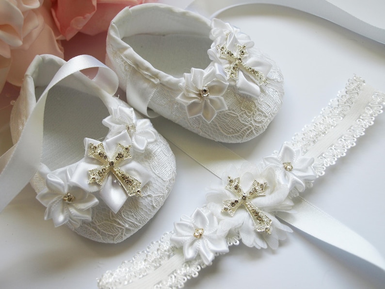 Baby Girls White Christening Shoes White Satin Flowers Pram Shoes 0-3 3-6 6-12 M