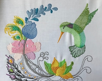 Flowers and Hummingbird 8x8 Machine Embroidery File, Instant Download
