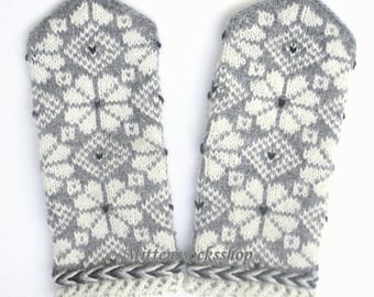 Handgestrickte Lettische Handschuhe: Grau & Weiss