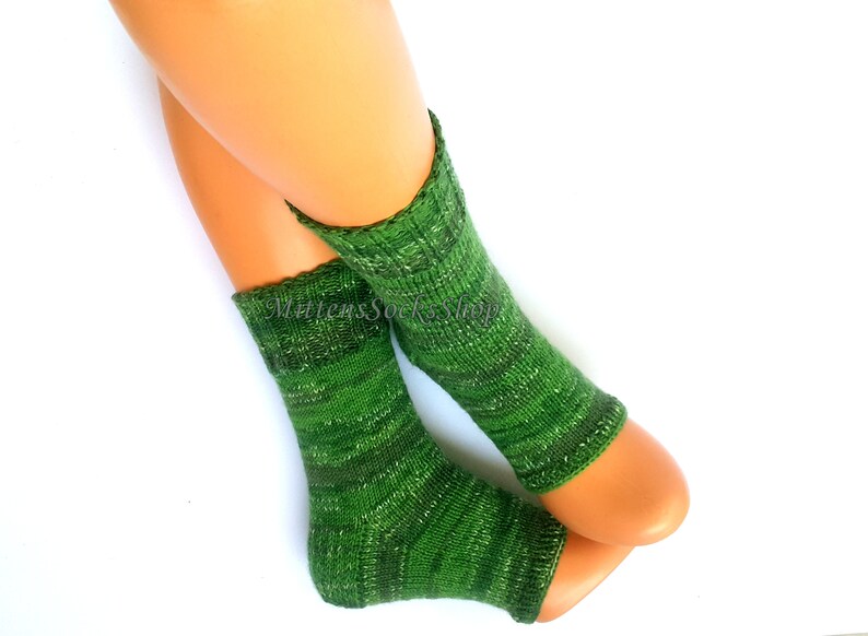 Hand Knitted Yoga Socks With Heel Green Yoga Socks Leg Warmers Etsy