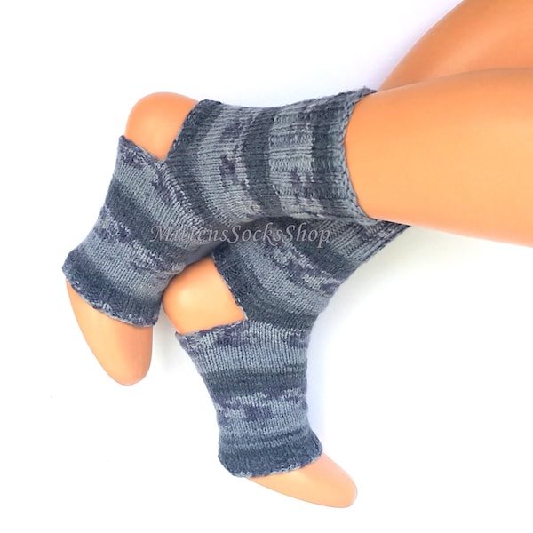 Hand Knit Gray Yoga Socks, Womens Yoga Socks, Girls Yoga Socks, Dance Socks, Feet Warmers, Leg Warmers, Summer Socks, Flip Flop Socks, Gift