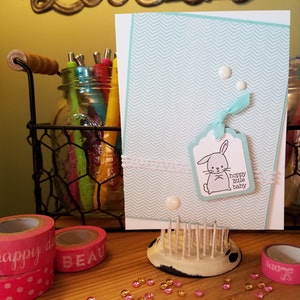 Bunny - Tarjeta de bebé - Bienvenida - Esperando - Felicidades - Familia - Hoppy Little Baby - Tarjeta hecha a mano - Tarjeta de felicitación - Regalo - Idea de regalo