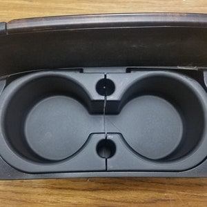 200 Series/LX570 Cup Holder Inserts