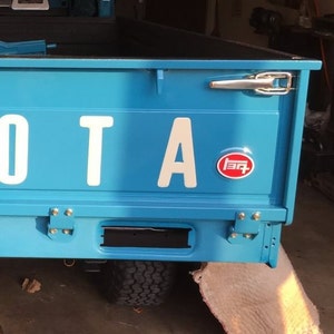 FJ45 Tailgate badges