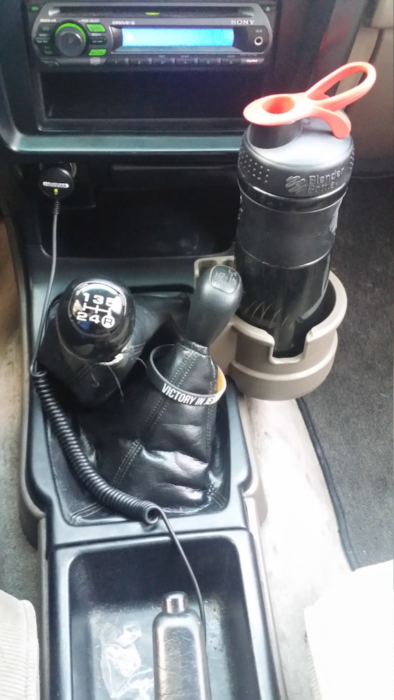 Seen a few 3rd Gen owners complain about the cup holder size for