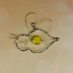 Handmade wire bumble bee ornament: perfect gift for yourself or a friend!