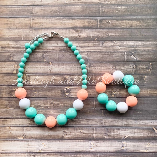 Easter Toddler Chunky Necklace, Easter Bubblegum Necklace, Mint Coral WhiteNecklace, Pastel Toddler Chunky Necklace, Toddler Spring Necklace