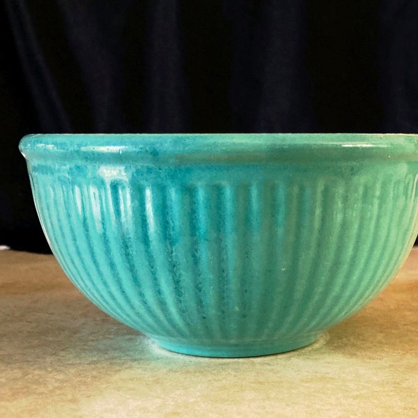 Midcentury Kitchen Ware Bowl Turquoise Vintage Ribbed Bowl Heavy Stoneware Hull? Hall? Unmarked 6"-Diameter 3"-Tall  Collectible Ceramics