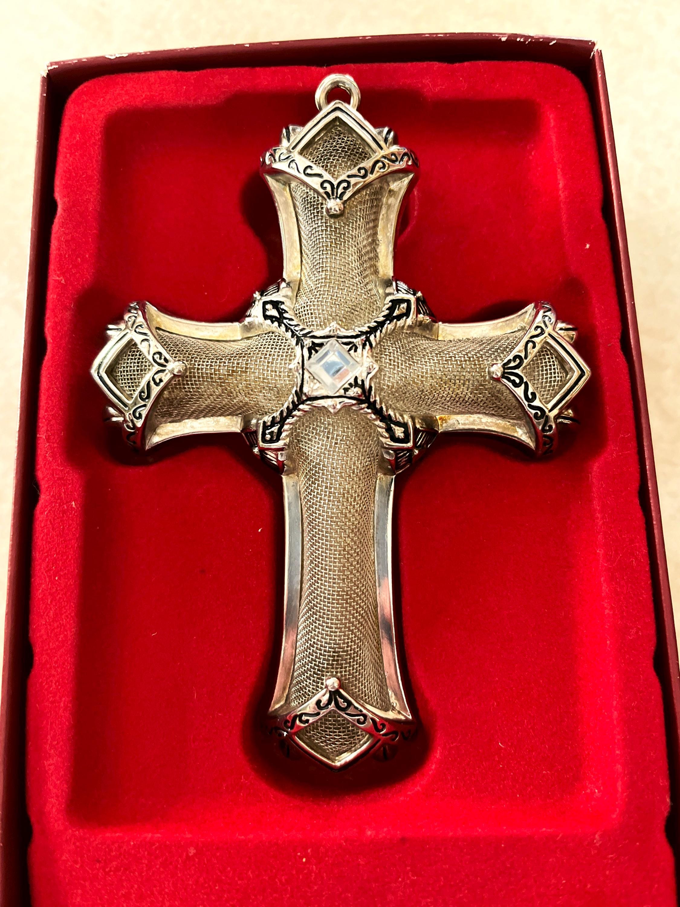 Vintage Lenox Holiday Decor Cross Silver Mesh 4.5