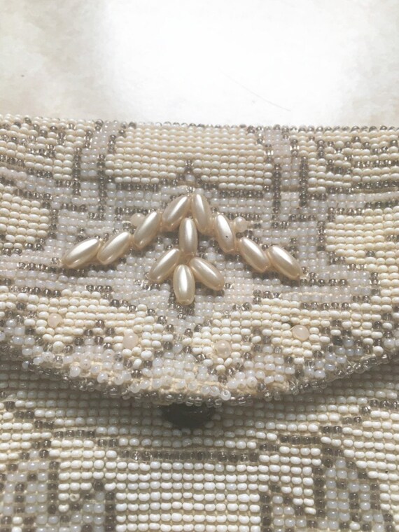 Vintage 1940's Clutch Purse White Beaded Ivory/Ta… - image 6