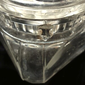 Antique Virginia Tobacco Factory Glass Humidor Jar: Collectible Tobacciana