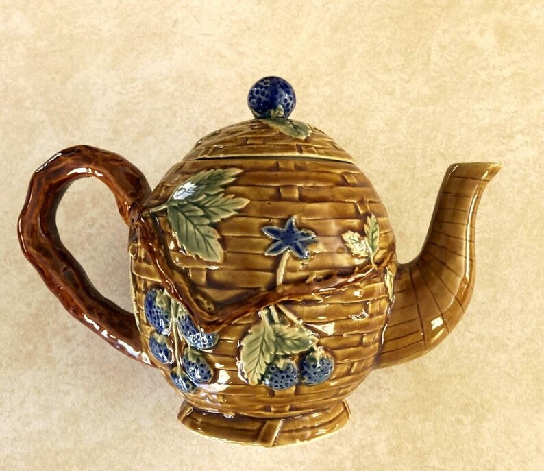 Large Vintage Stoneware Teapot Wicker Basket-Weave w/ Blueberries Branch Handle Heavy Ceramic Teapot Quart-Size Cottage Chic B & B Breakfast image 1