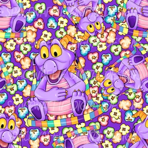 Puede incluir: Personaje de dragón morado con una camisa a rayas rosa y blanca sentado en un cubo de palomitas de maíz de colores arcoíris. El fondo es un patrón morado de flores de colores.