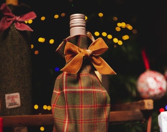 Sac pour bouteille de luxe écossais Flodden Tartan fabriqué avec une doublure en tissu Liberty. Cadeau fabriqué en Écosse