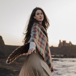 Auld Scotland Tartan Outlandish Shawl  *FREE SHIPPING*. Gift Made in Scotland