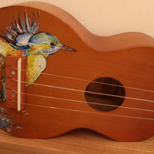 Kingfisher Ukulele image 3