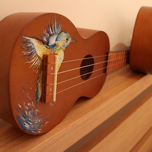 Kingfisher Ukulele image 5