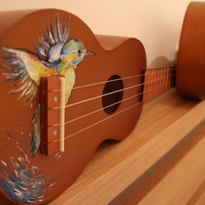 Kingfisher Ukulele image 2