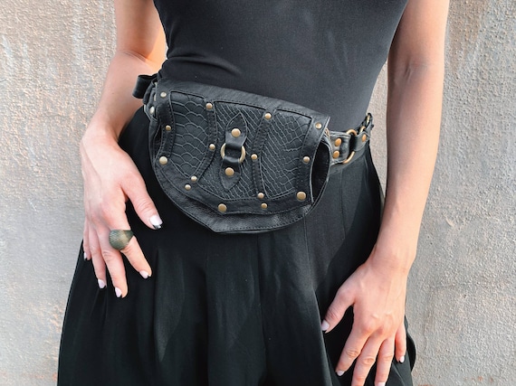 Leather Single Pocket Hip Belt Embossed Leather Travel Bag