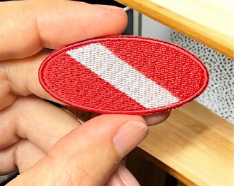 Écusson brodé drapeau plongeur : thermocollant (2,1 x 1 po.)