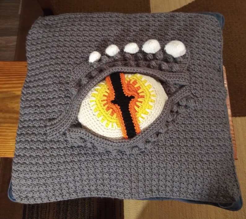 Dragon Eye Pillow Crochet Pattern, printable pdf image 3