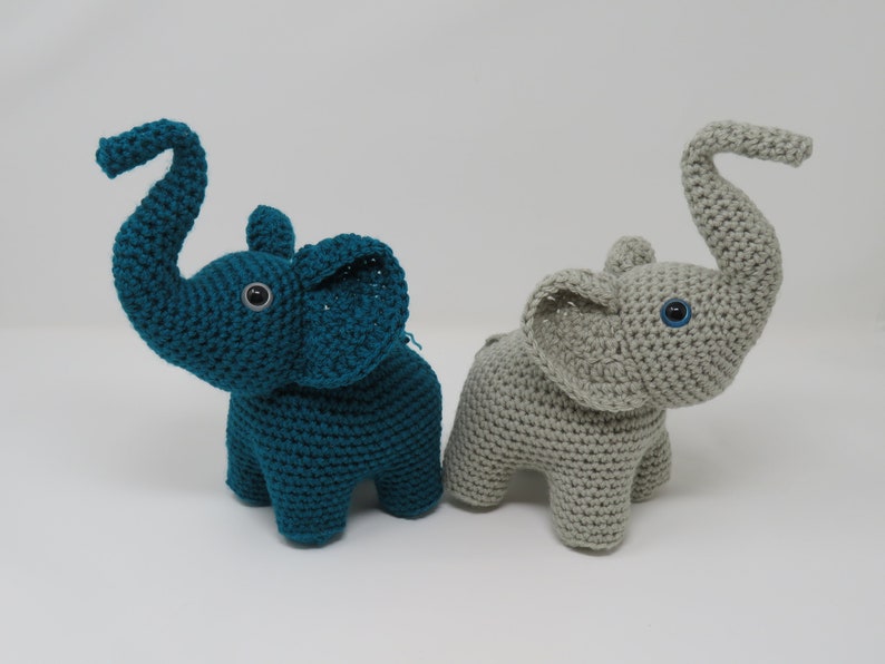 Elephants in Love Crochet Pattern, printable pdf image 4