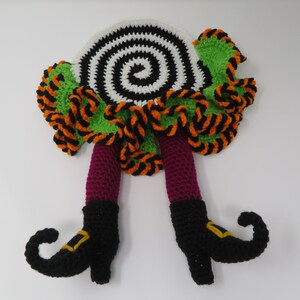 Squashed Witch Placemat Crochet Pattern image 5