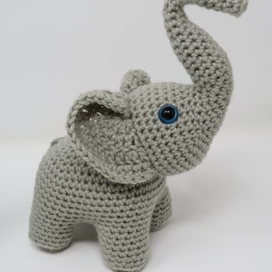 Elephants in Love Crochet Pattern, printable pdf image 5