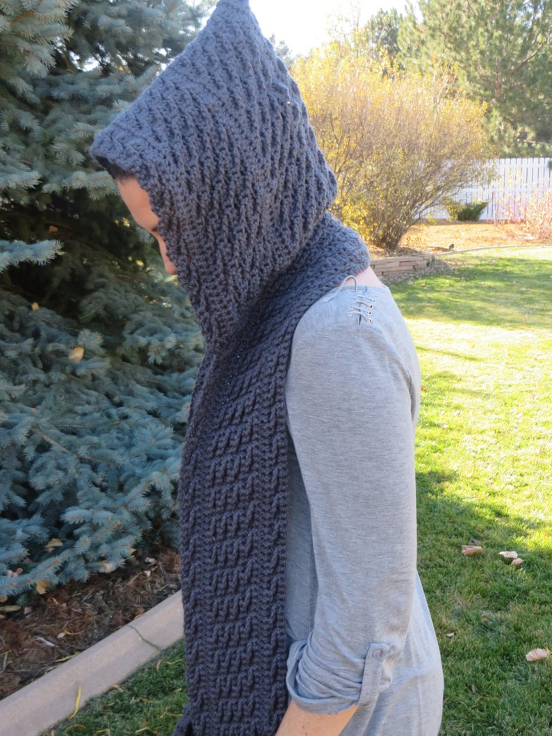 Hooded scarf crochet pattern, scoodie, scarf with hood, crochet scarf, cabled scarf pattern, long scarf, fashion winter scarf image 2