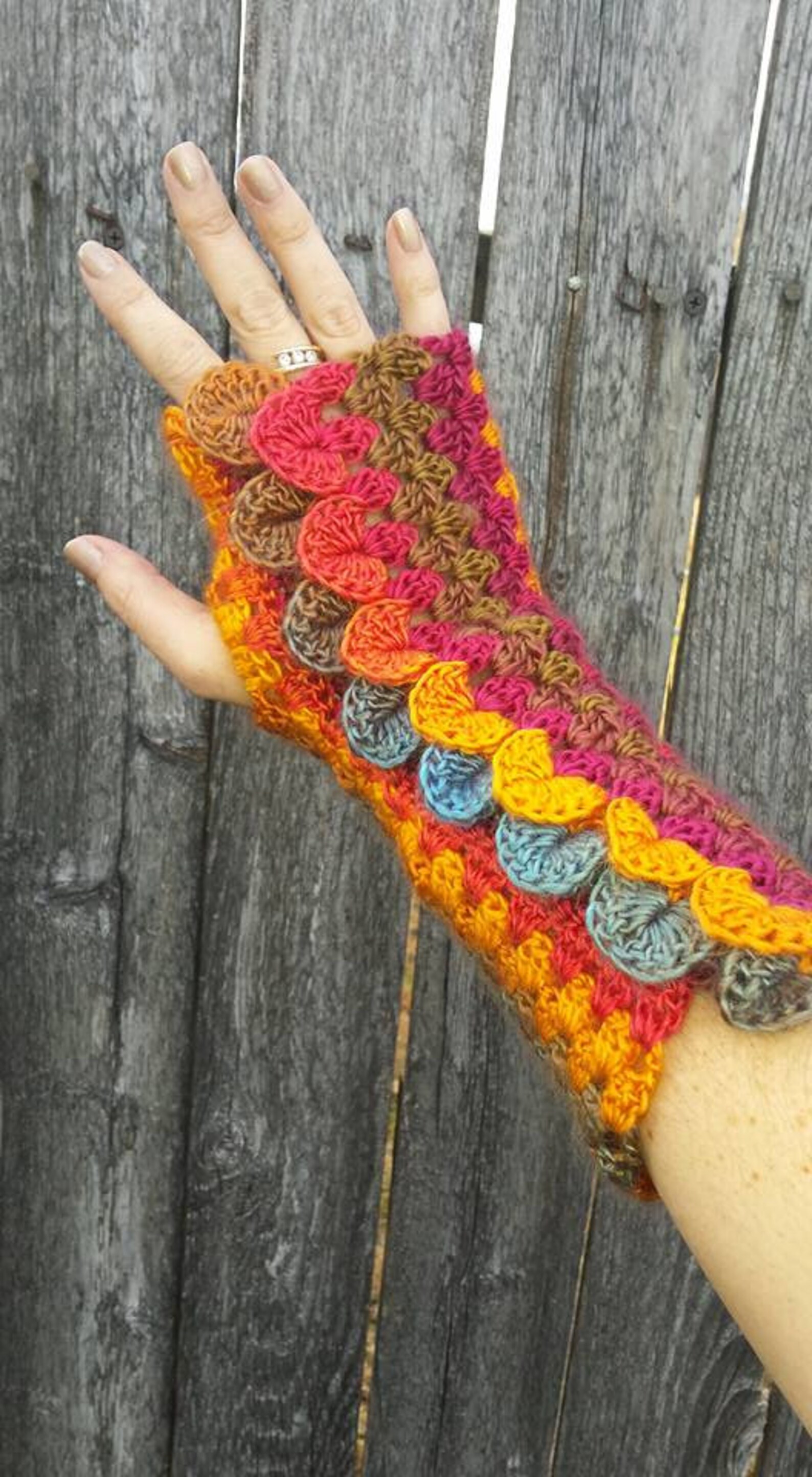 Dragon Scale Stripe Mitts CROCHET PATTERN Fingerless Gloves Etsy