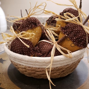 NEW Handmade Set of 12 Primitive Farmhouse Fabric Fall Autumn Acorns Ornies Bowl Fillers Tiered Tray decor with Little Basket