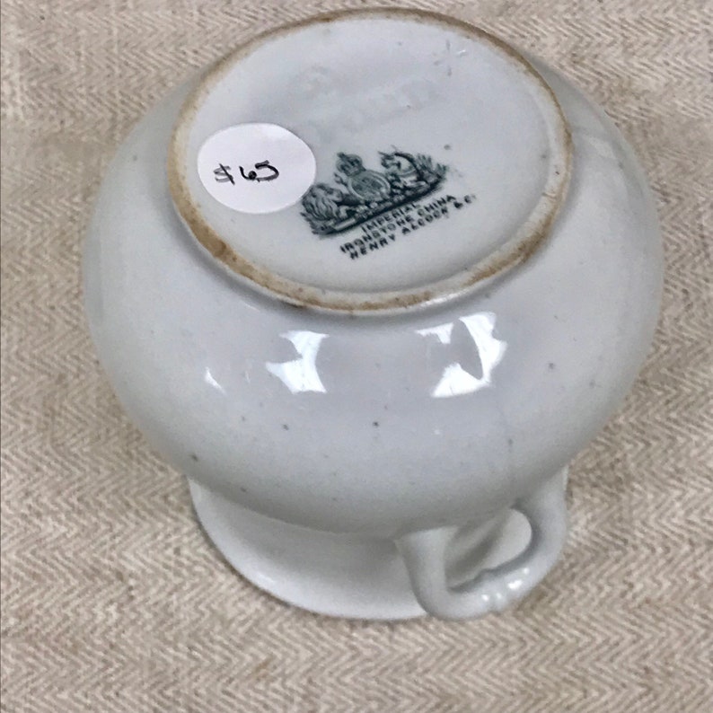 Antique Early English Lidded Sugar Bowl by Henry Alcock /& Co Plain Uplift Pattern White Ironstone Wedding Decor Modern Farmhouse Styl