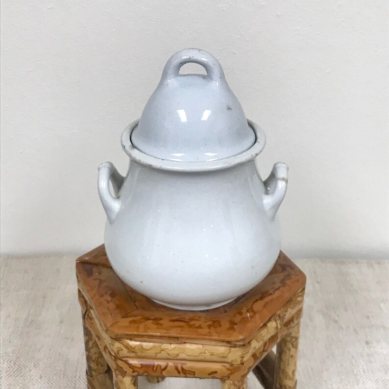 Antique Early English Lidded Sugar Bowl by Henry Alcock /& Co Plain Uplift Pattern White Ironstone Wedding Decor Modern Farmhouse Styl
