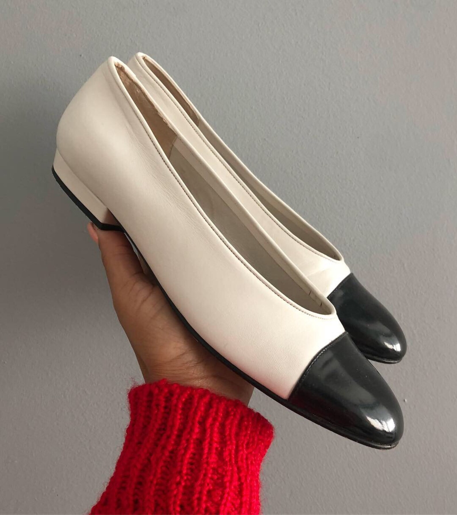 vintage classic ultra chic double tone color block double tone spanish leather heeled ballet style flat slip on