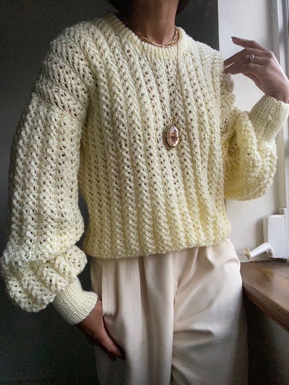vintage hand knit escalloped puff sleeve sweater - image 10