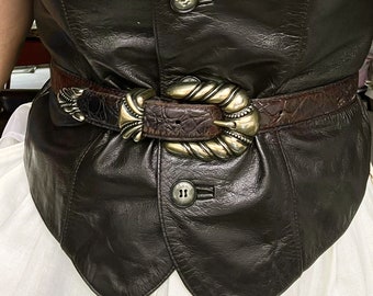 vintage bold ornate leather metal hardware belt